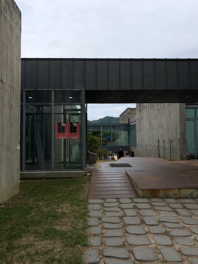 21595d37ebdda5a69d2fd260a16c24a8_1537405