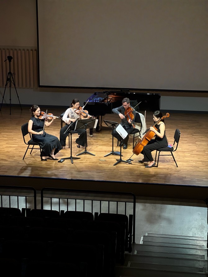 e7bf5a7ad6aae61c2b607dda6705fa5e_1750041